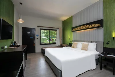Habitación Superior doble o con 2 camas individuales y vistas al jardín — Deevana Patong Resort & Spa